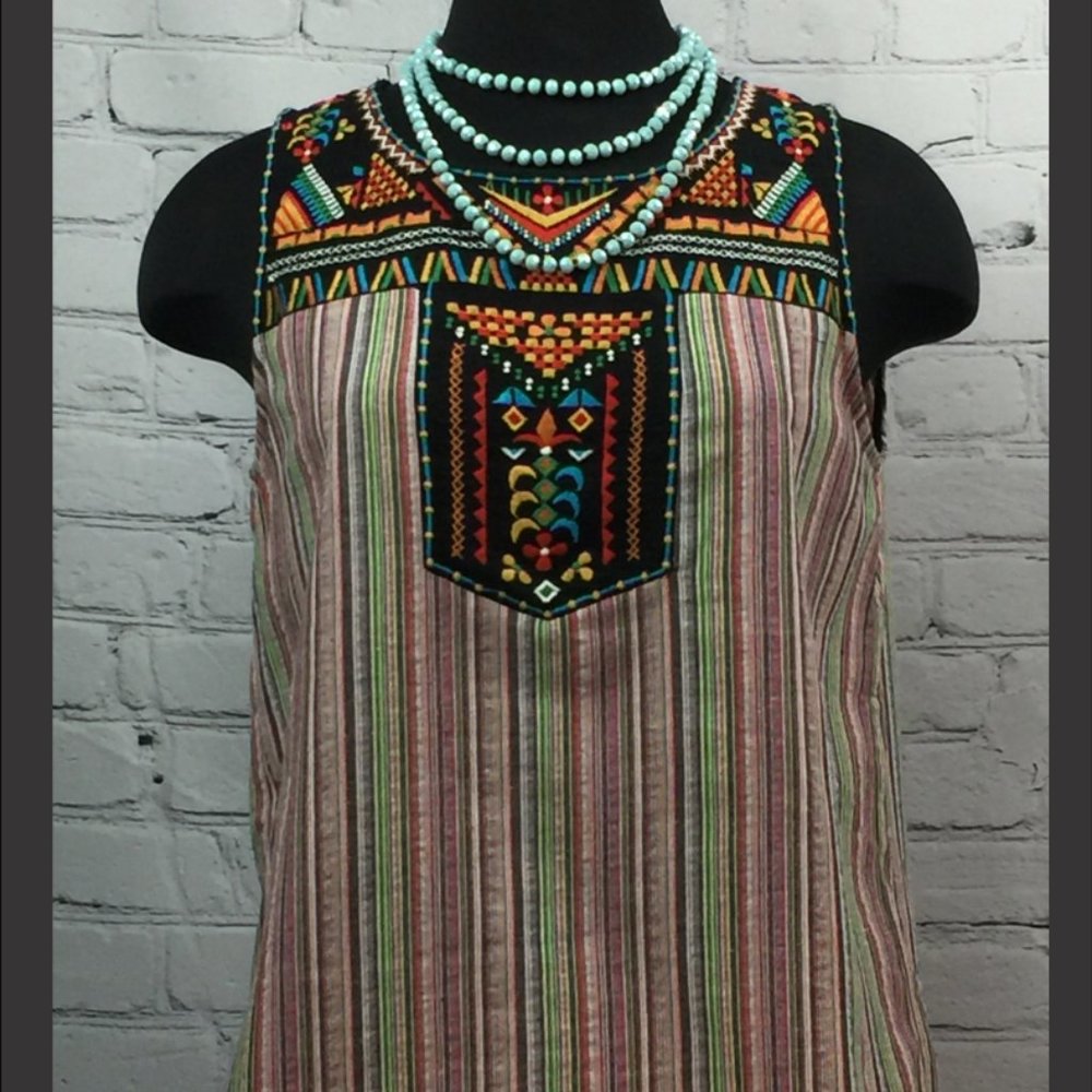 🆕❤️Southwest Embroidered Top